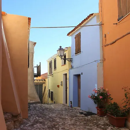 Feriehus Casa Manneddos Posada (Sardinia)